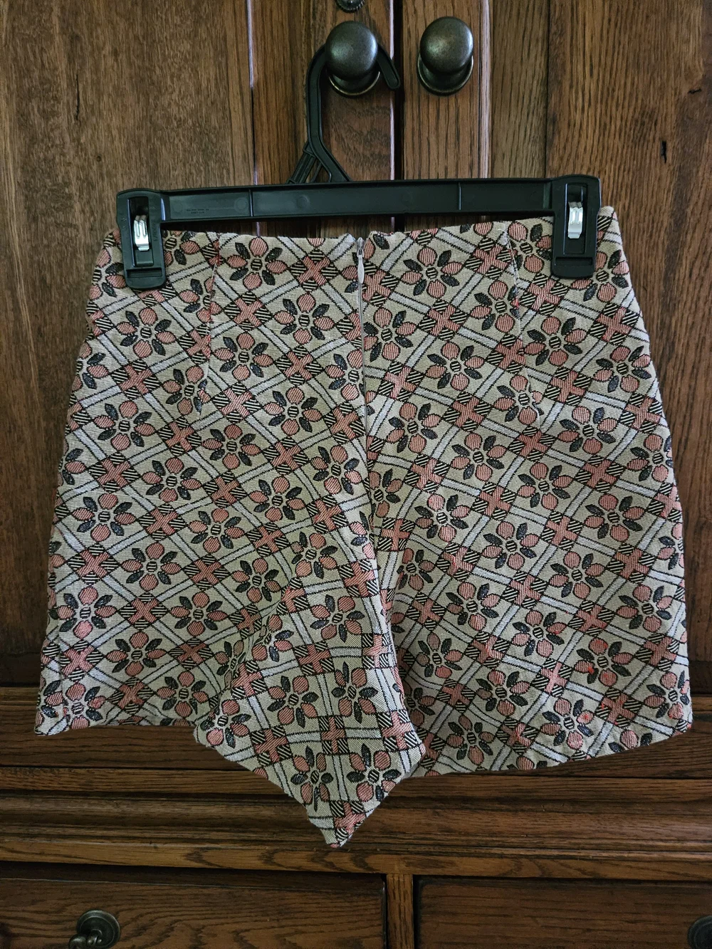 Vintage Turkish Floral And Geometric Patterned Woven High Waist Shorts XS